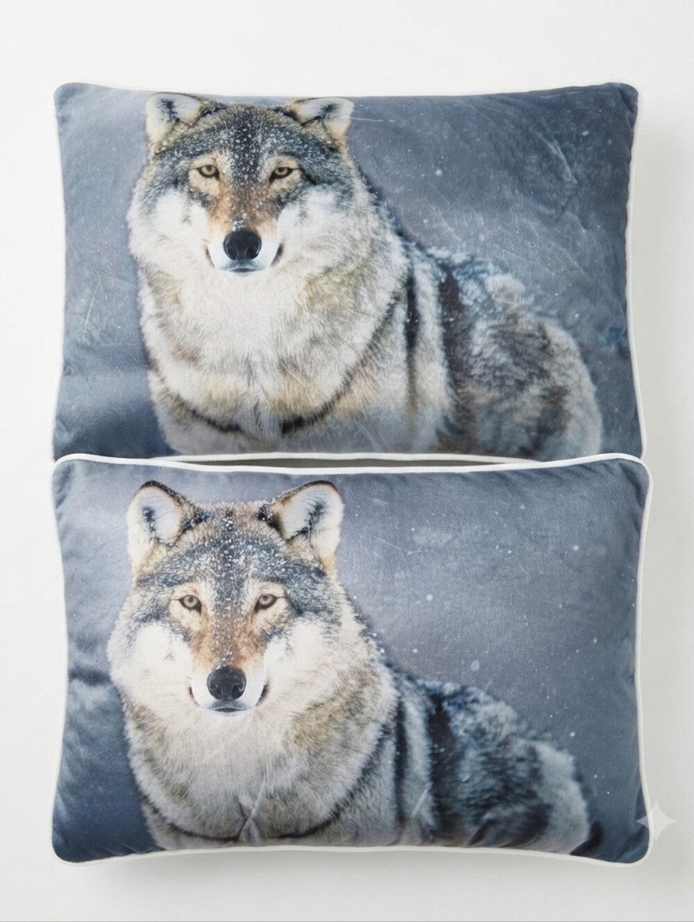 NWOT Wolf Print Sherpa Decorative Pillows